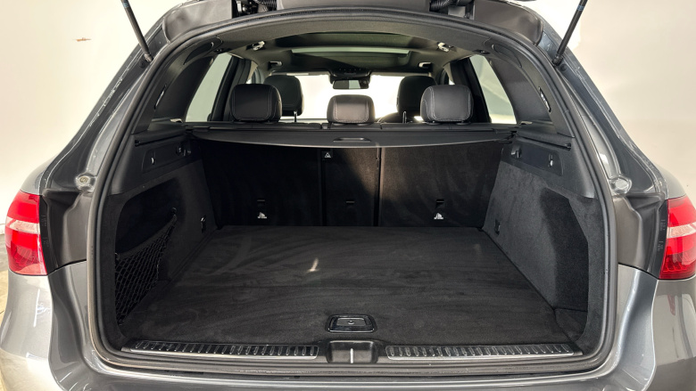 Mercedes-Benz GLC 220d 4Matic AMG Line Premium 5dr 9G-Tronic Diesel Estate